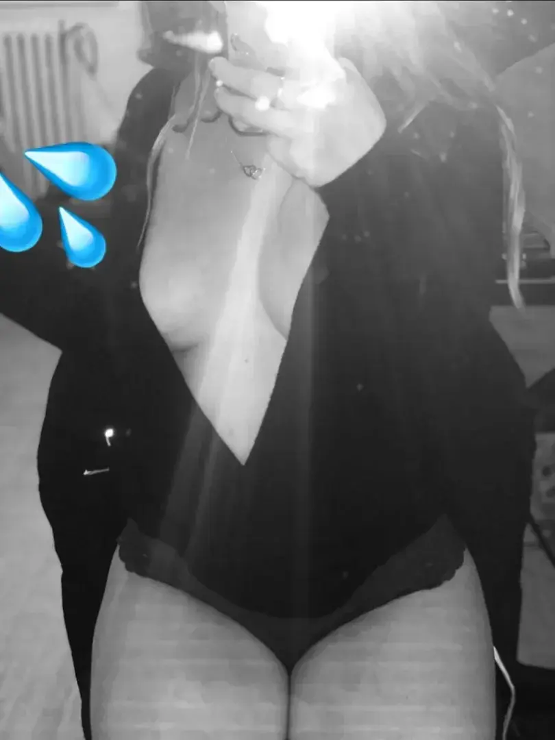 Leak & nude 3 — Freyja2569