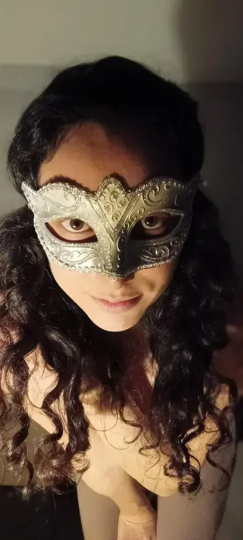 Leak public de Zenya_sexy — « Bon samedi soir 😈 » (nude) sur MYM