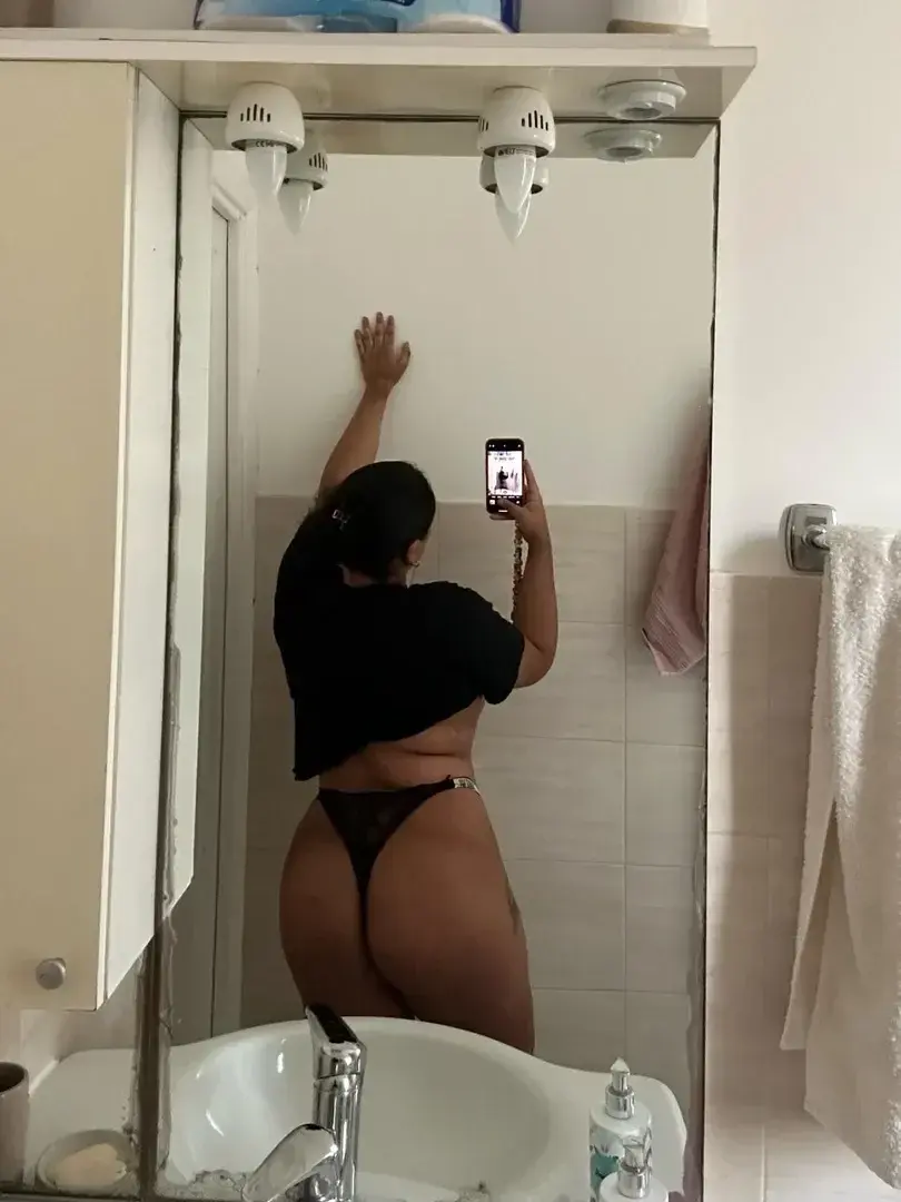 Leak & nude 4 — Samyyepez01
