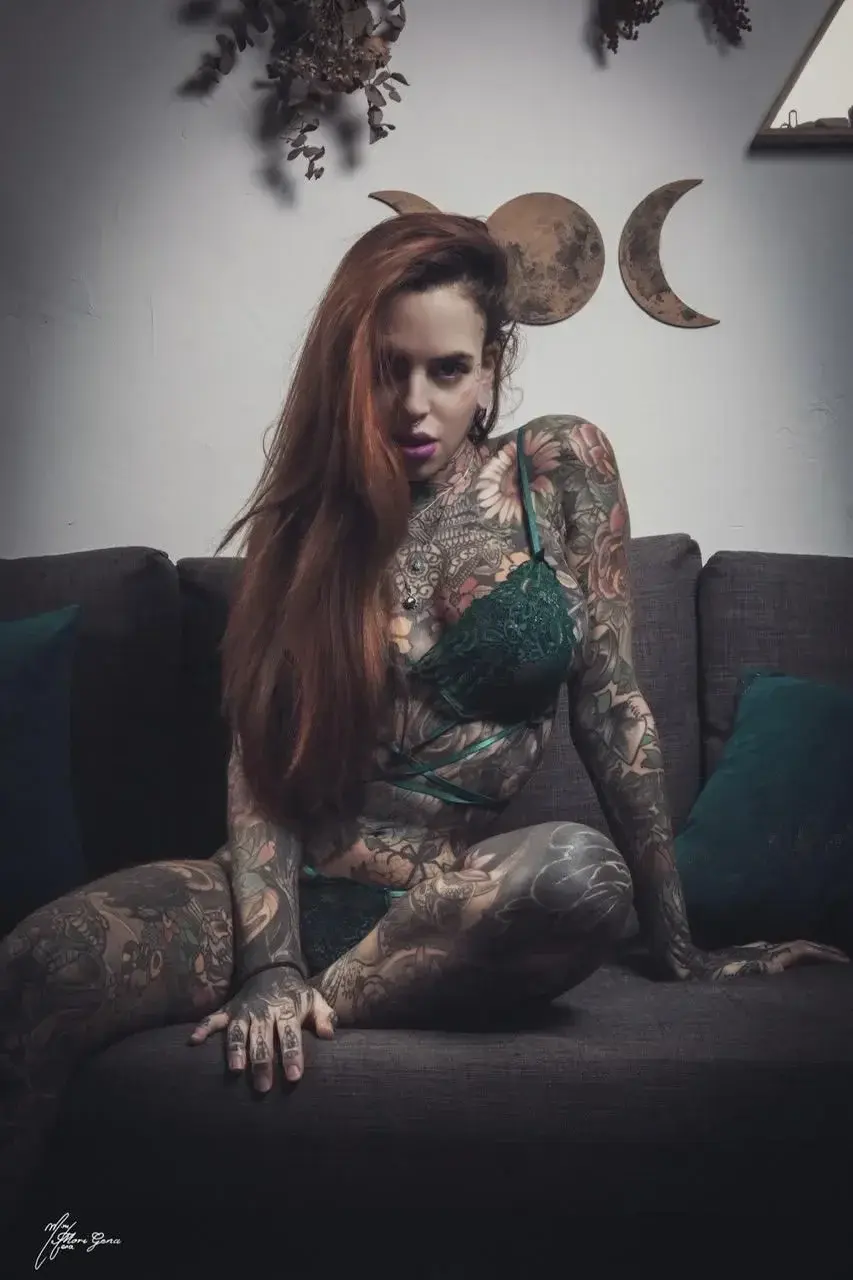 Leak & nude 4 — Whiteghost