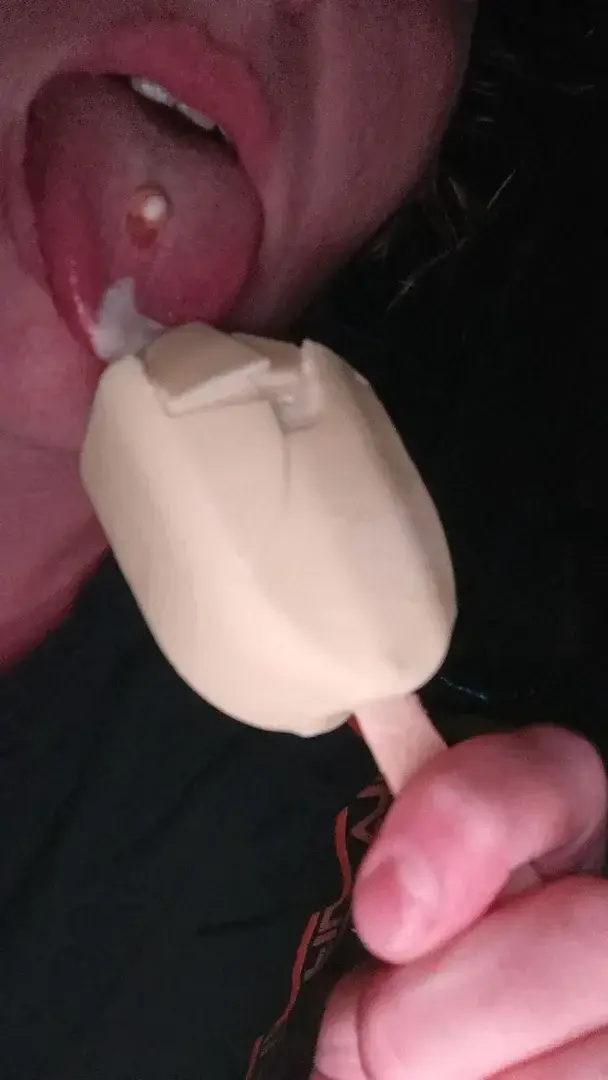 Un pti coup de langue 👅😛