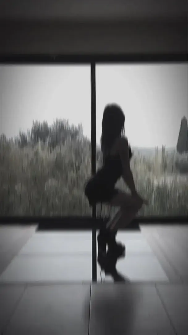 Leak & nude 5 — French-taste