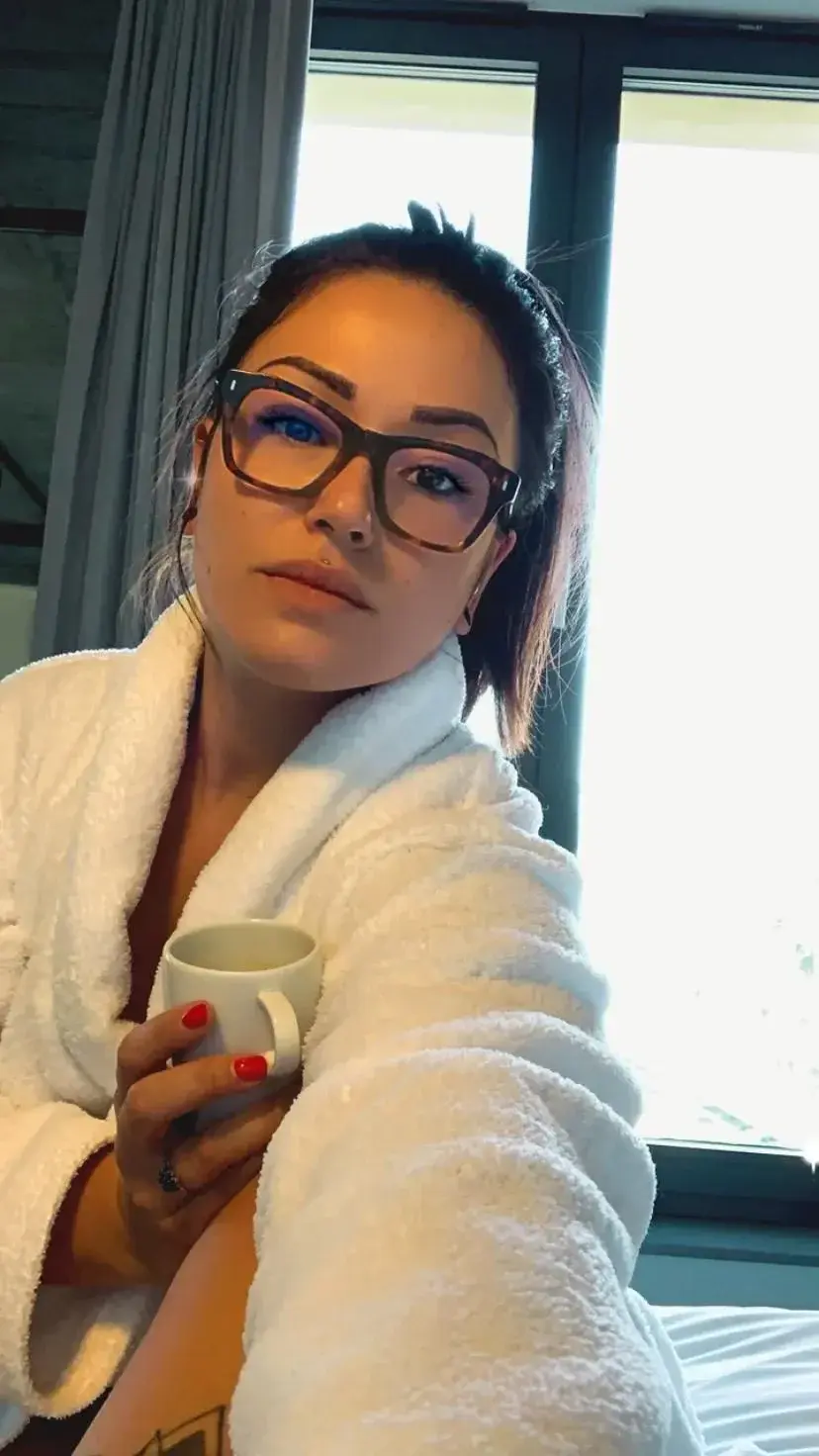 Leak & nude 4 — Queenmariine