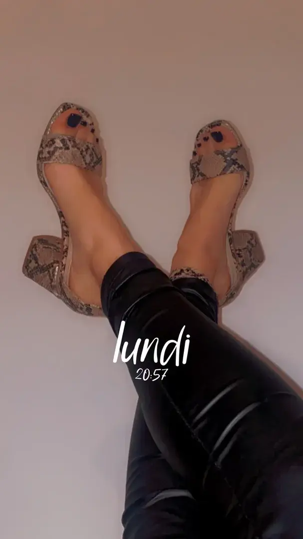 Leak & nude 5 — Lovepieds123