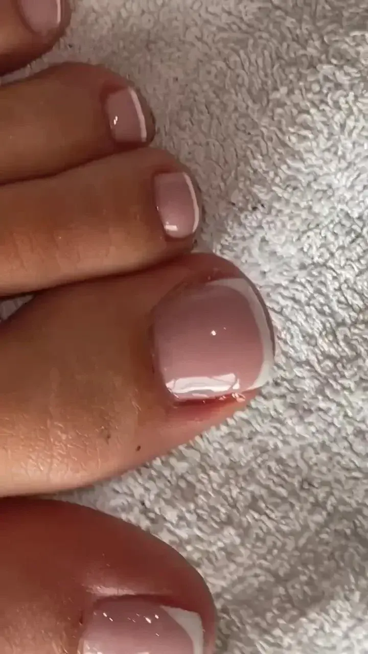 Leak & nude 6 — Lovepieds123