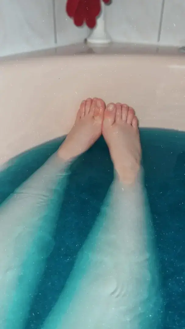 Leak & nude 1 — Thunderhotpink