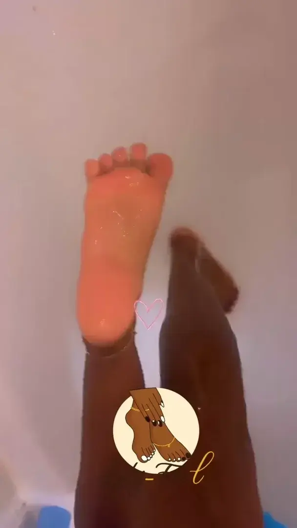 Leak & nude 2 — Lyly_feet