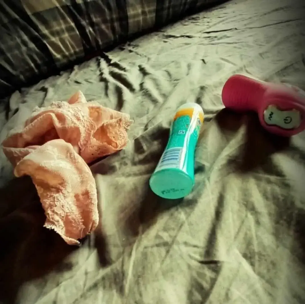 Leak & nude 1 — Sensual_feet_story