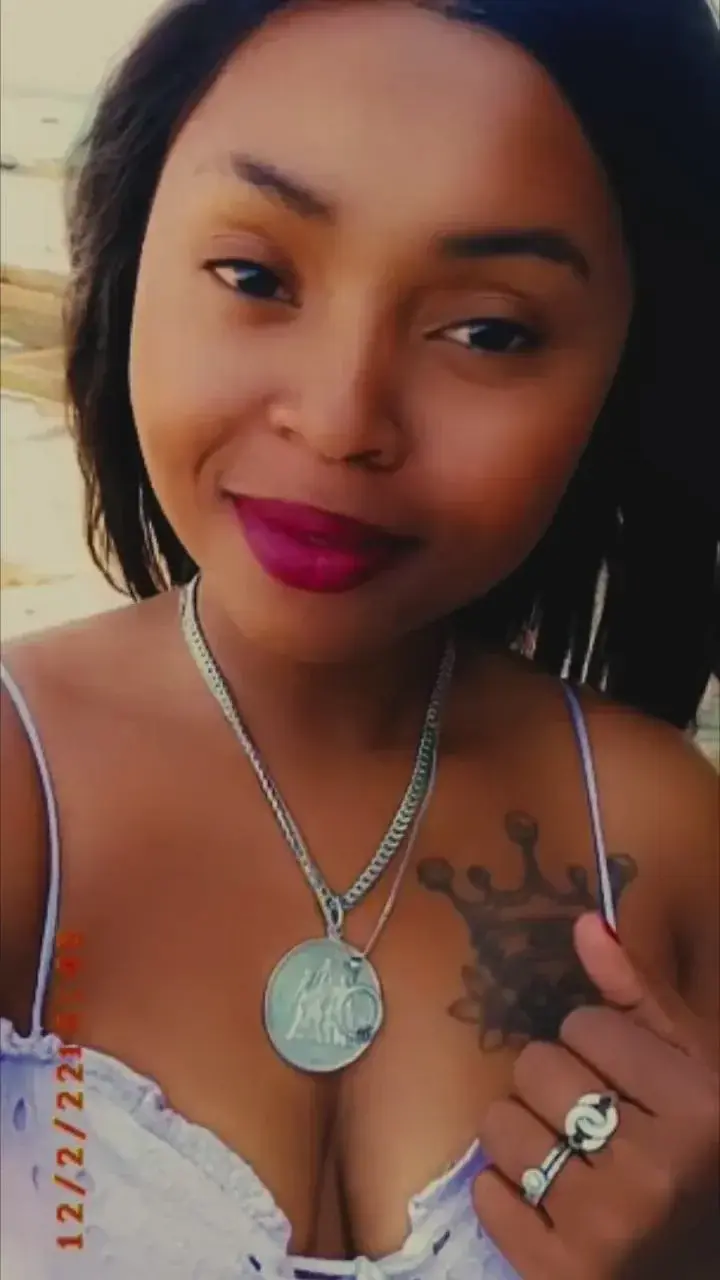 Leak & nude 1 — petitpimentmalagasy