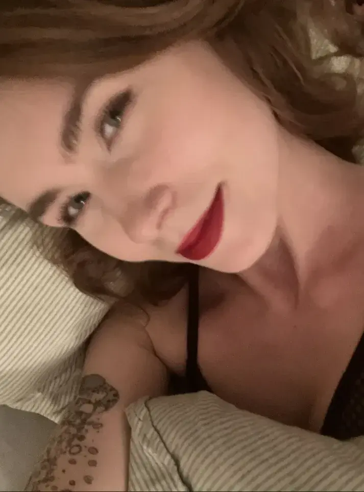 Leak & nude MYM — Jujupiter : « Salut ❤️Je me sens un peu plus audacieuse quand tu es là✨Code gratuit pour venir me parler : JUJUX✨🍑Réabo -49% code : HOT49🍑🟢Abo sans code = 1 photo offertes🟢 » (MYM)
