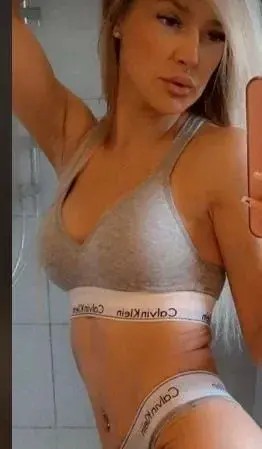 Contenu sexy et .... disponible en Média Privé