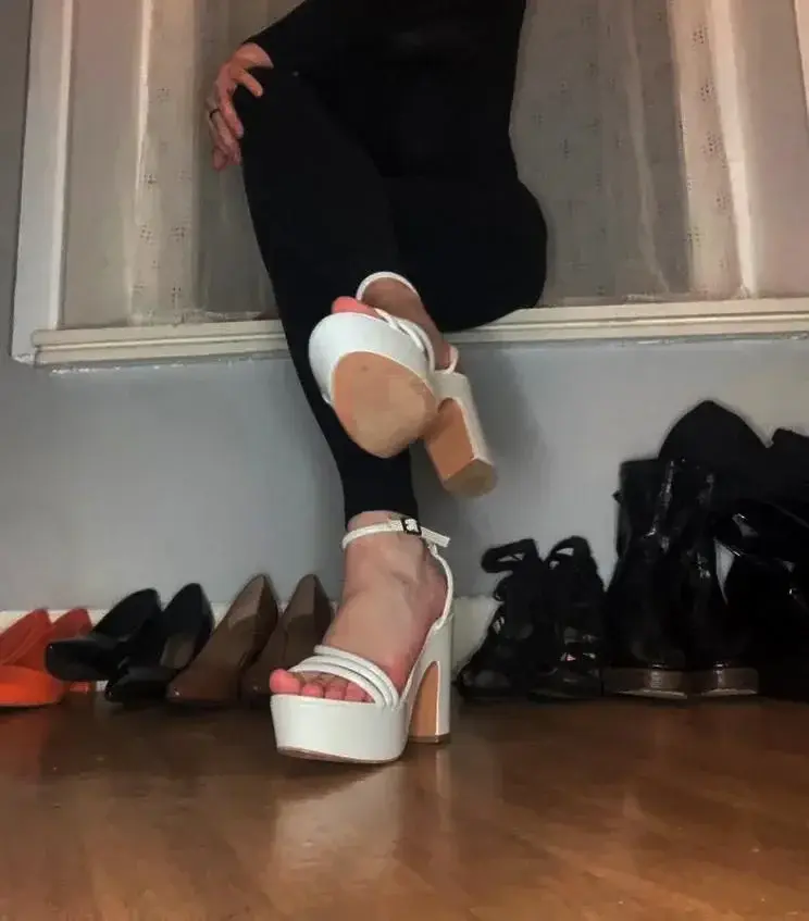 Blanc comme ce que tu vas bouffer#moneyslave #findom #domina #feet #paypig