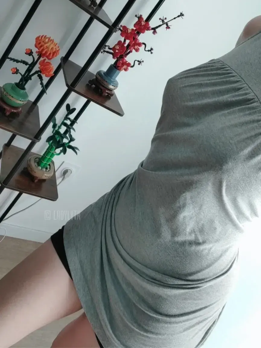 Leak & nude MYM — Ladylyta : « Trop belle ma collection de lego non ? 😇 » (MYM)