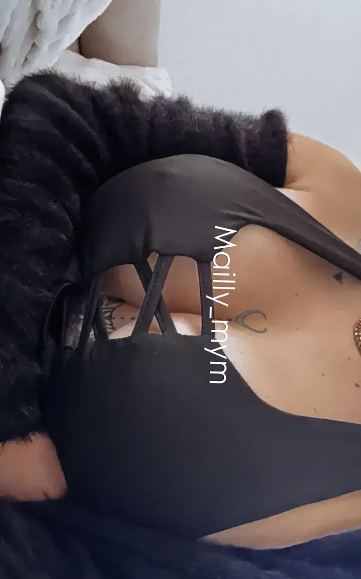 Leak & nude 2 — Mailly_