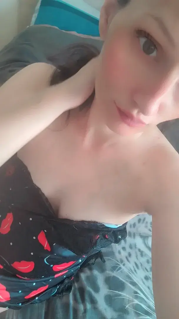 Leak & nude MYM — Hot_couple_lui_moi : « 🥰 » (MYM)
