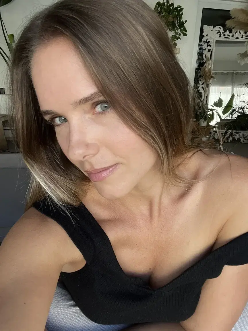 Leak & nude 18 — Julie77