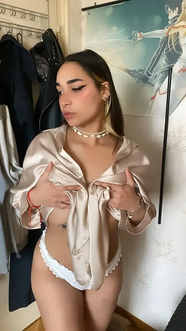 Leak & nude MYM — _aphrodita : « Utilise simplement le code LOVE pour me rejoindre ✨ » (MYM)