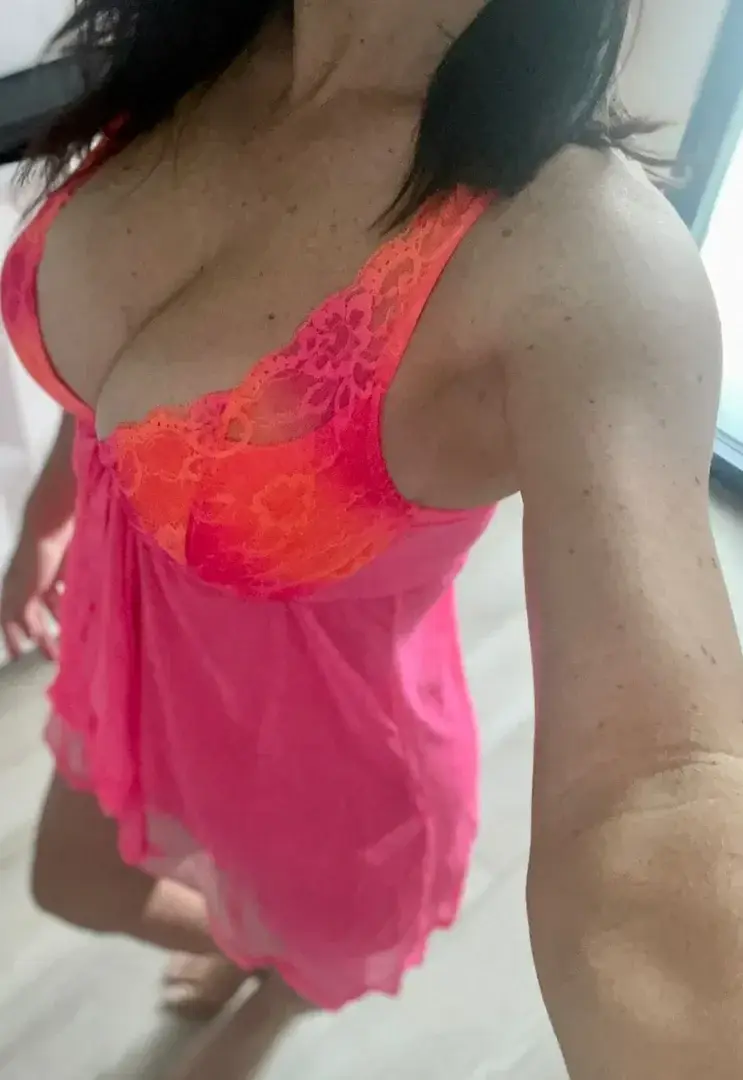 Leak & nude 1 — Piedsexhib31