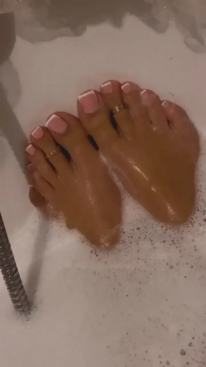 Leak & nude 1 — Bluepologne