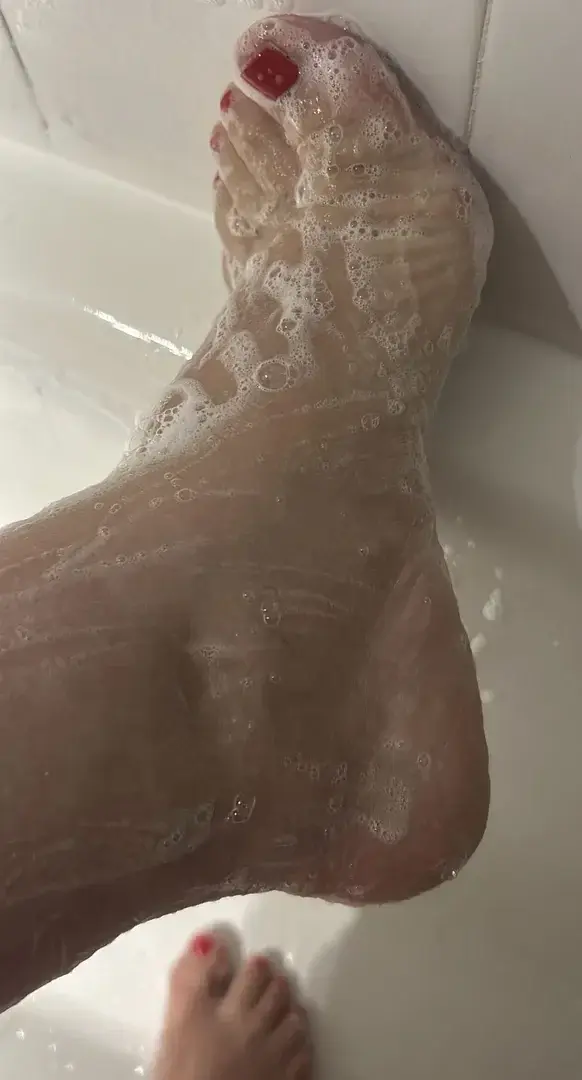 Feet lovers