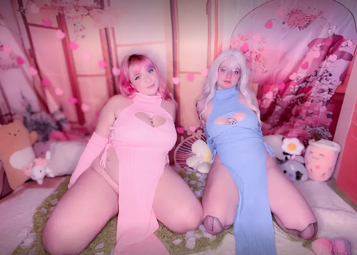 Leak & nude 12 — Laska_le_roomba
