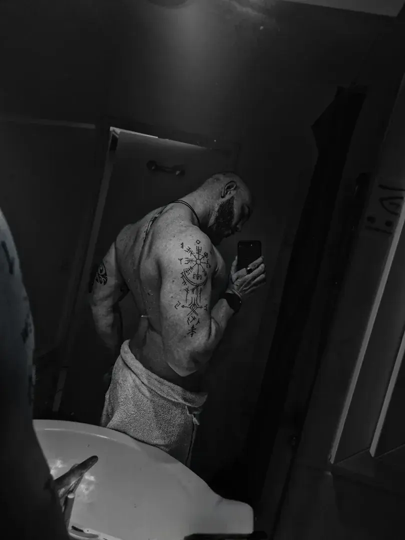 Leak & nude 1 — Benpeccitron