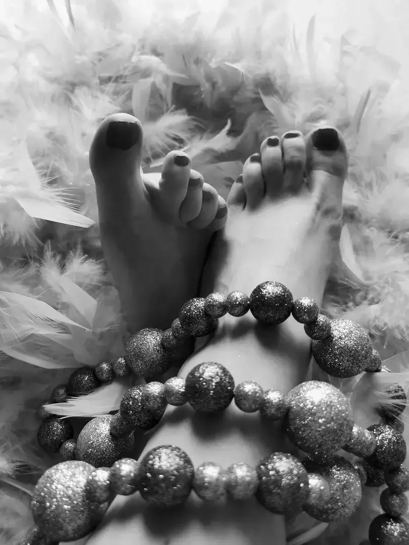 Leak & nude 1 — Feetsexpussy