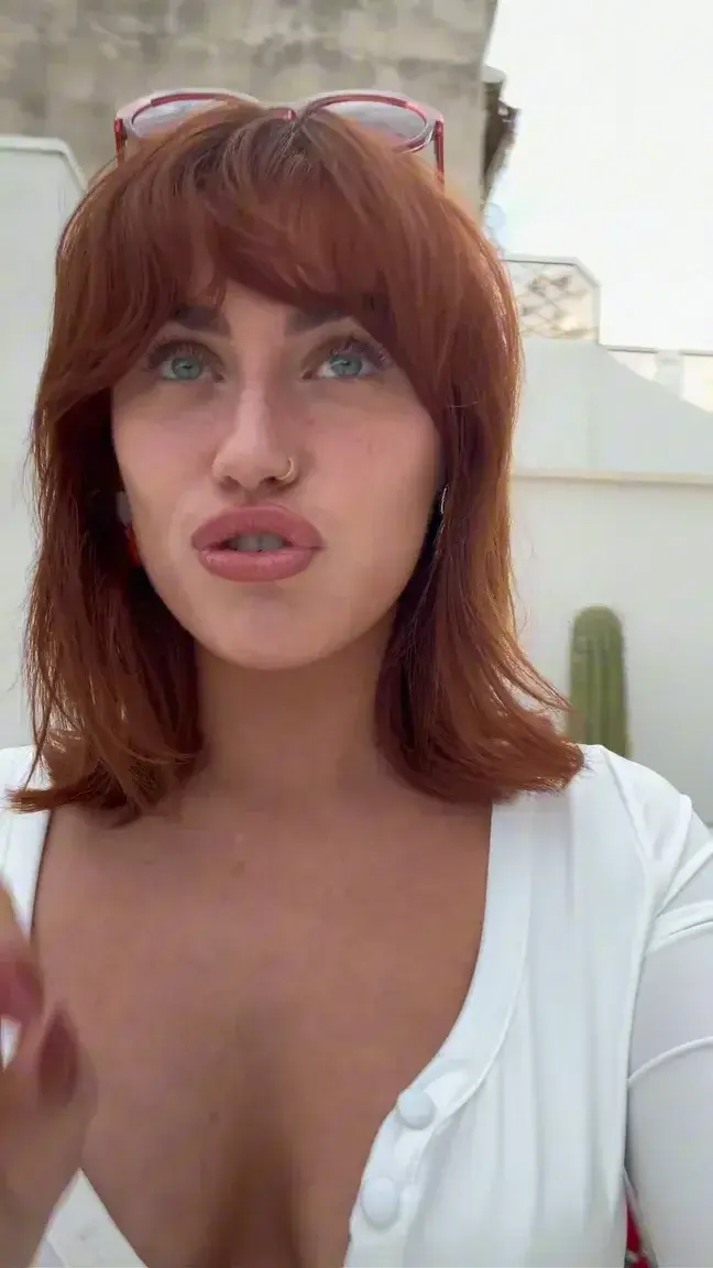 Leak & nude MYM — Carlavyx : « 5 jours restants pour profiter de l’offre 1 vidéo achetée = 4 offertes + abonnement gratuit avec le code SHOW0 🎁🔞😨Lets gooo !!!!! Merci pour vos retours sur la vidéo SHOWCASE + les 4 vidéos bonus je vous aime bande de pervers 🥰 » (MYM)