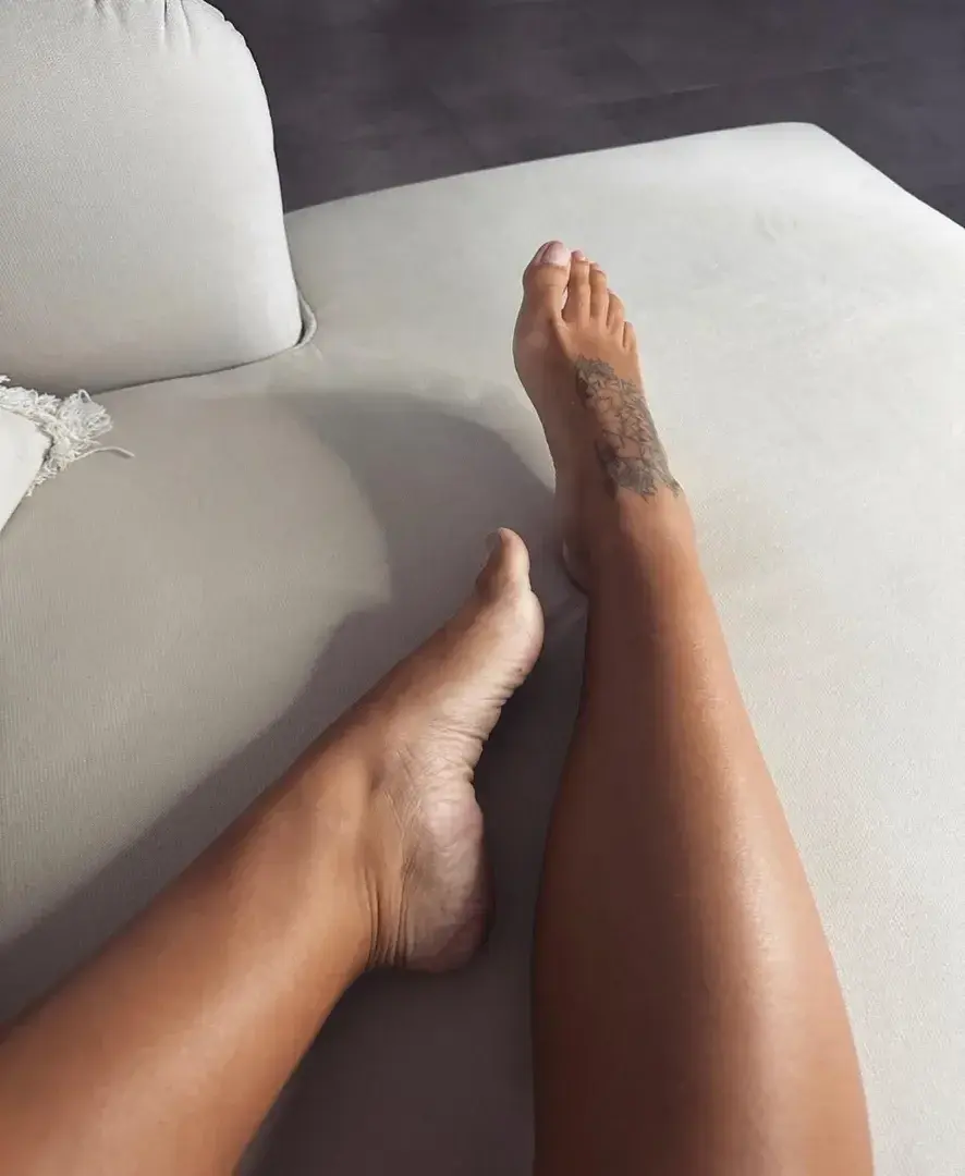 Leak & nude 2 — Cremedelacreme_