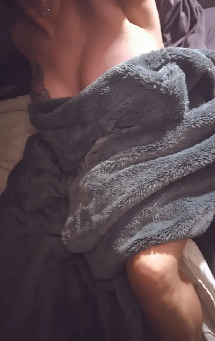 Leak & nude 4 — Entremescuisses