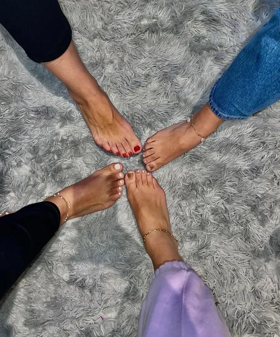 Leak & nude 1 — Femme2pieds