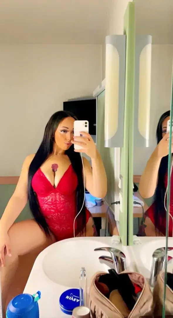 Leak & nude 2 — _queenk_