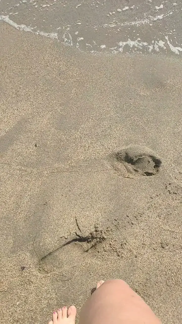 Leak & nude MYM — Steffymilf : « Code MYM80 et tu me verras nue à la plage » (MYM)