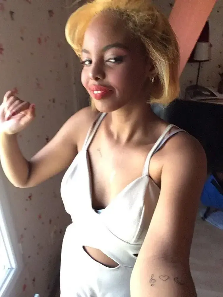 Leak & nude 9 — Baddie_girl