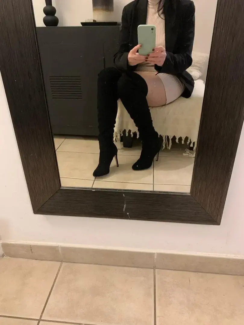 Leak & nude 1 — Elodie77-