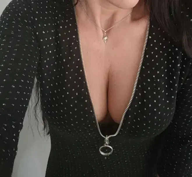 Bon dimanche 😊.Venez découvrir ma galerie secrète.....