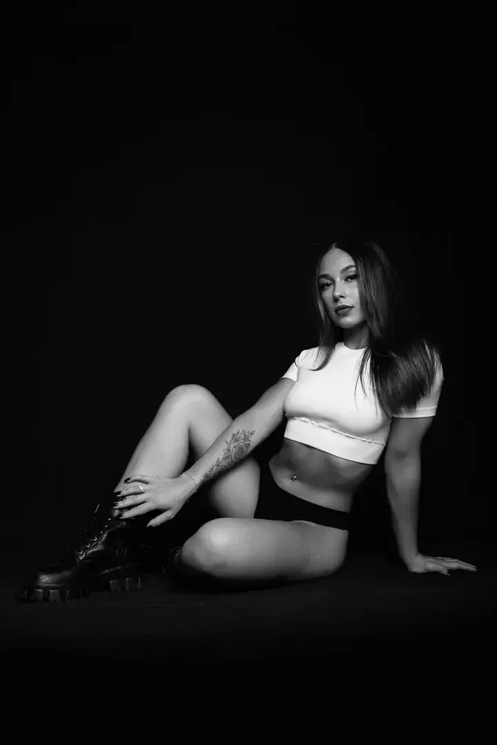 Desiregirl - Photo exclusive MYM 4 | French Modèles