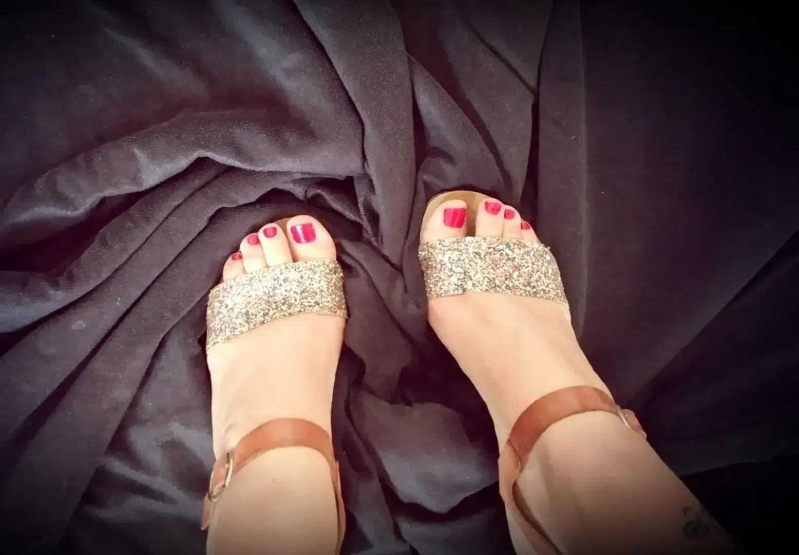 Leak & nude 2 — Foots-porn