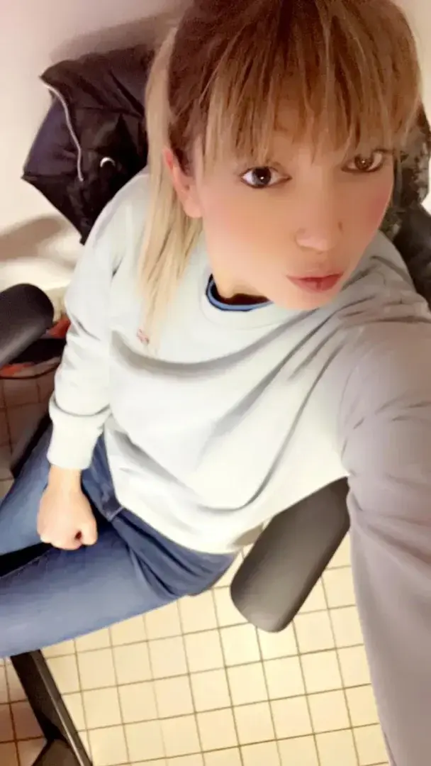 Leak & nude 4 — Lola-sexy
