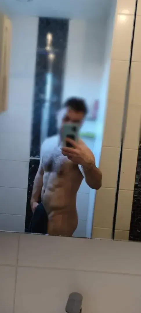 Première petite photo soft permettant de donner un avant goût 😉🥵