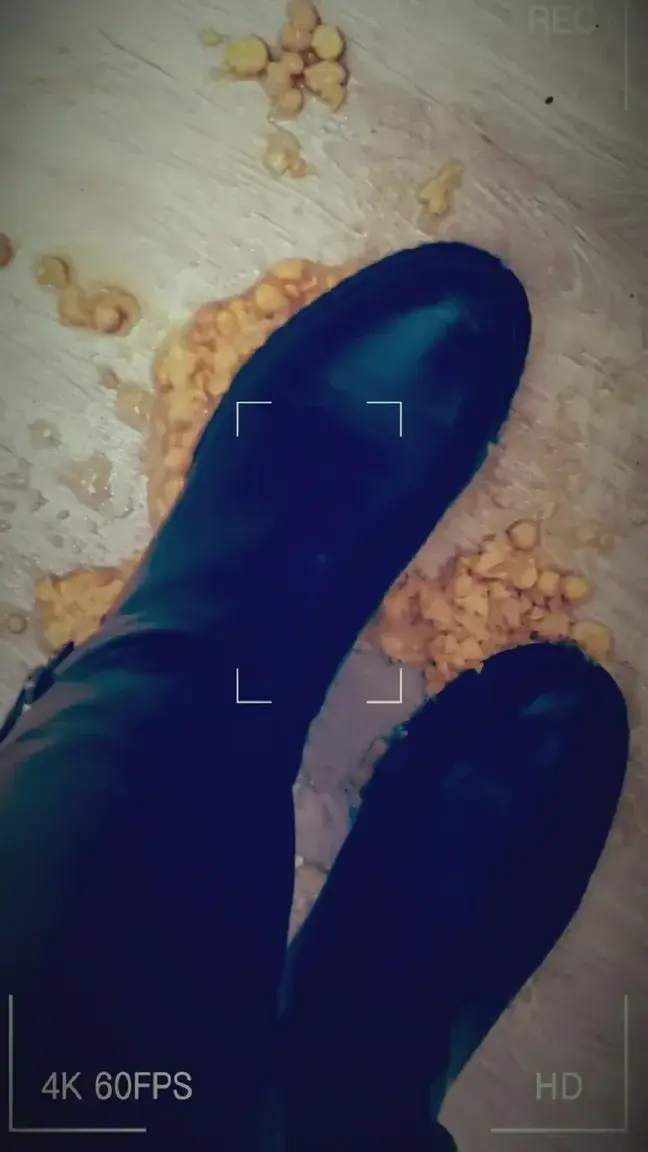 Leak & nude 2 — Peditesensuel