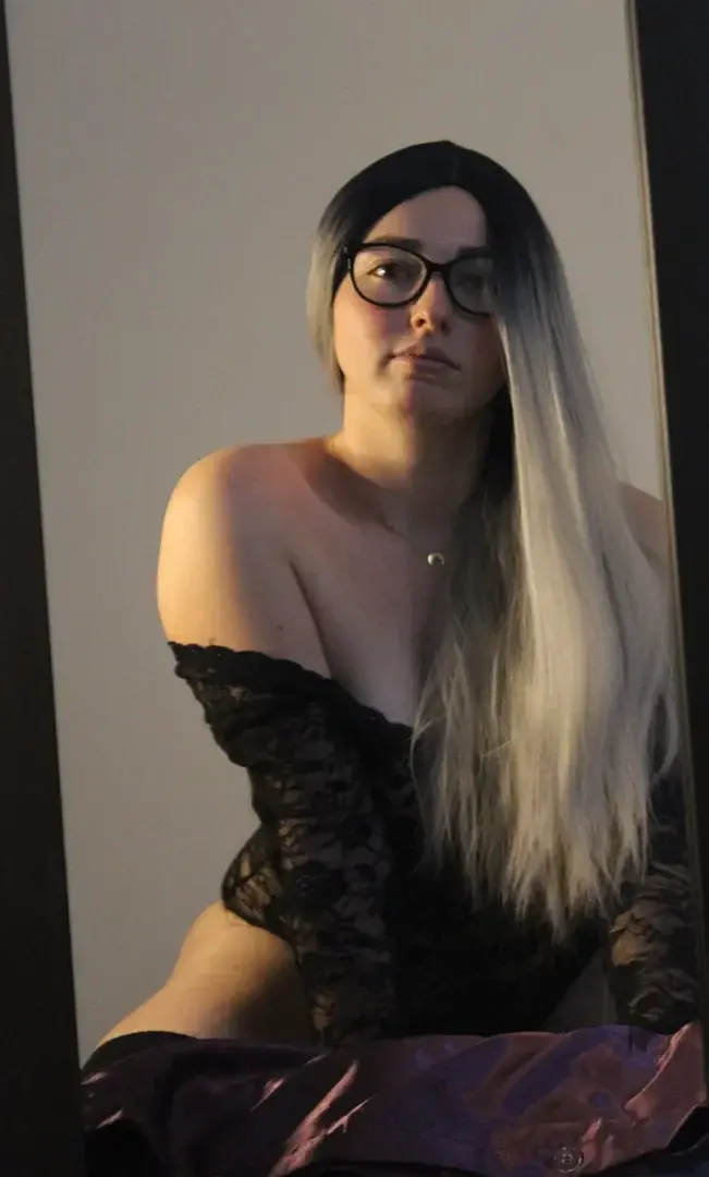 Leak & nude 4 — Unefemme_enblanc