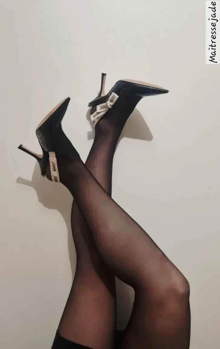 Leak & nude 2 — Maitressejade__