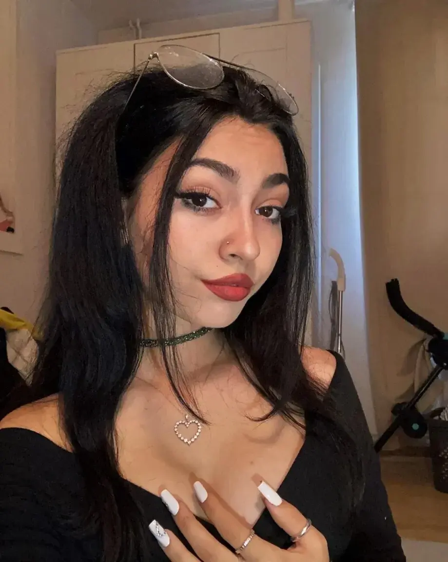 je suis tellement coquine ce soir ...