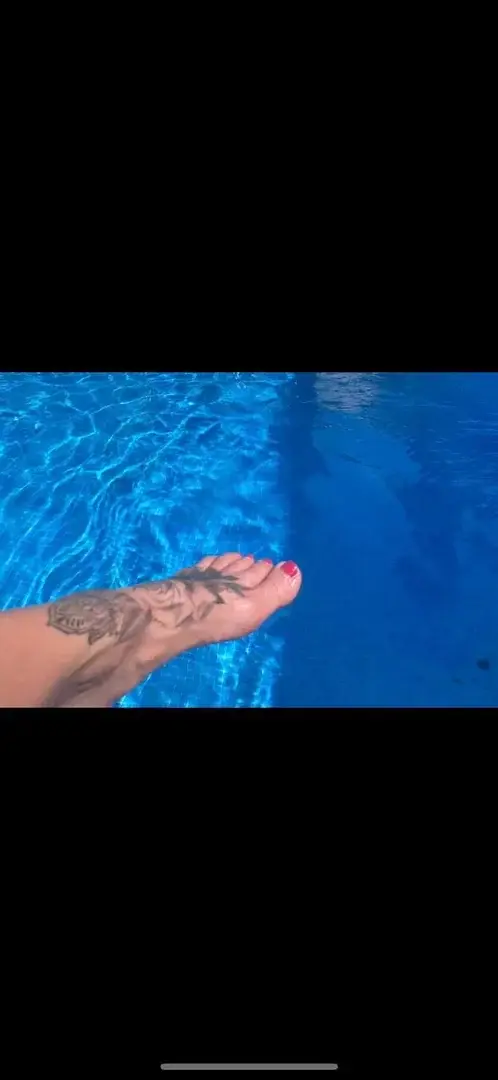 Leak & nude 2 — Lovefeetpassion