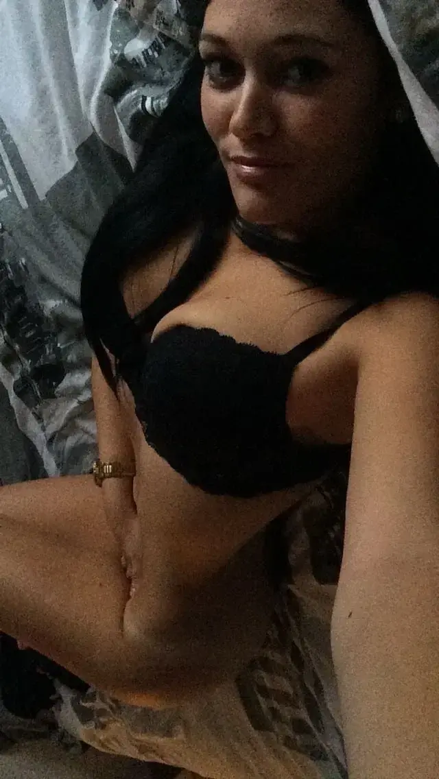 Leak & nude MYM — Nyniii06 : « média » (MYM)