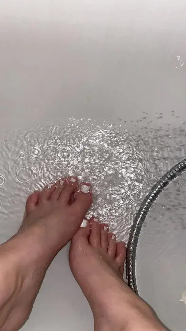 Leak & nude 1 — footadict_