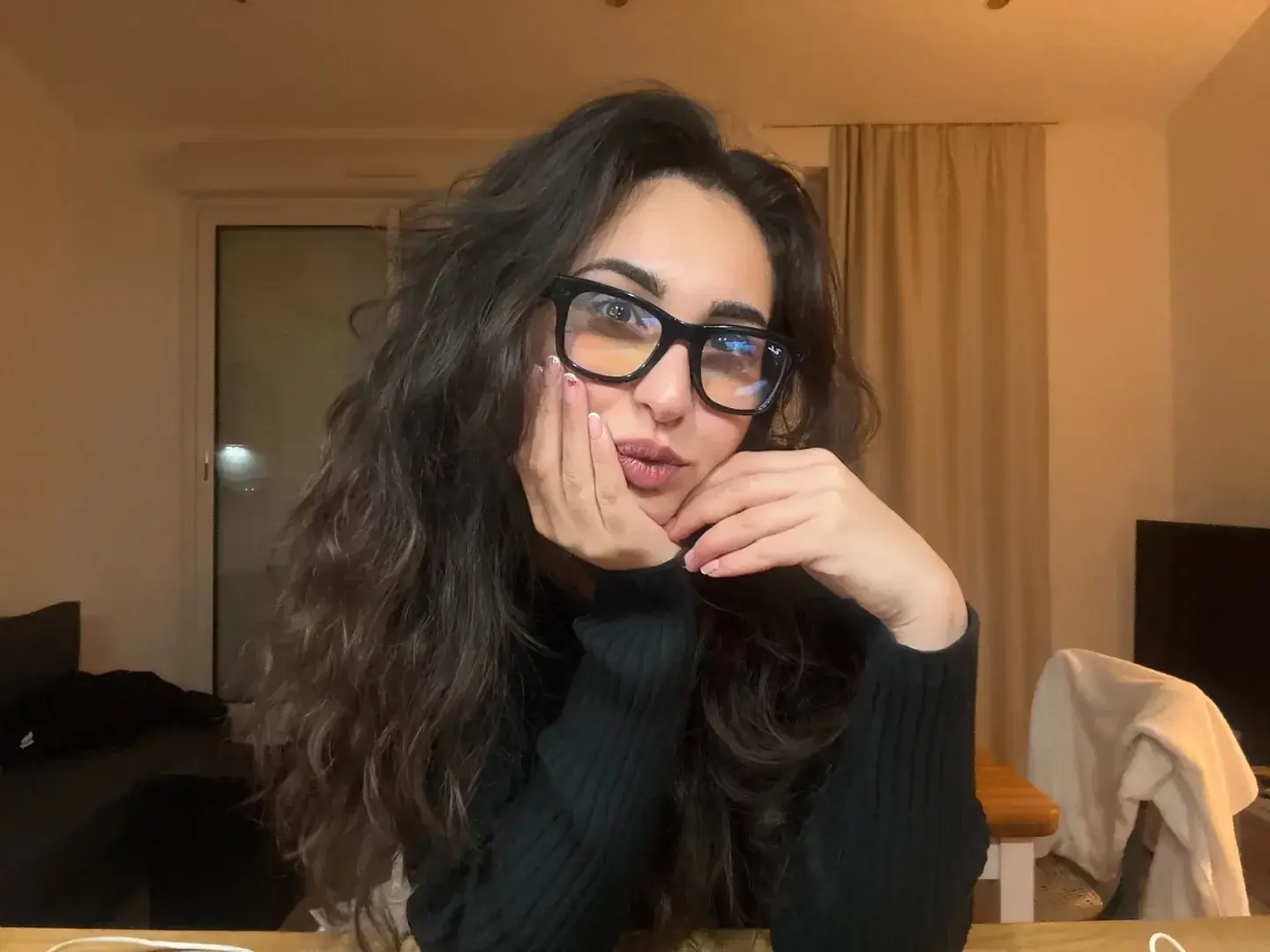 Leak public de Minuitbaby — « Meta POV » (nude) sur MYM