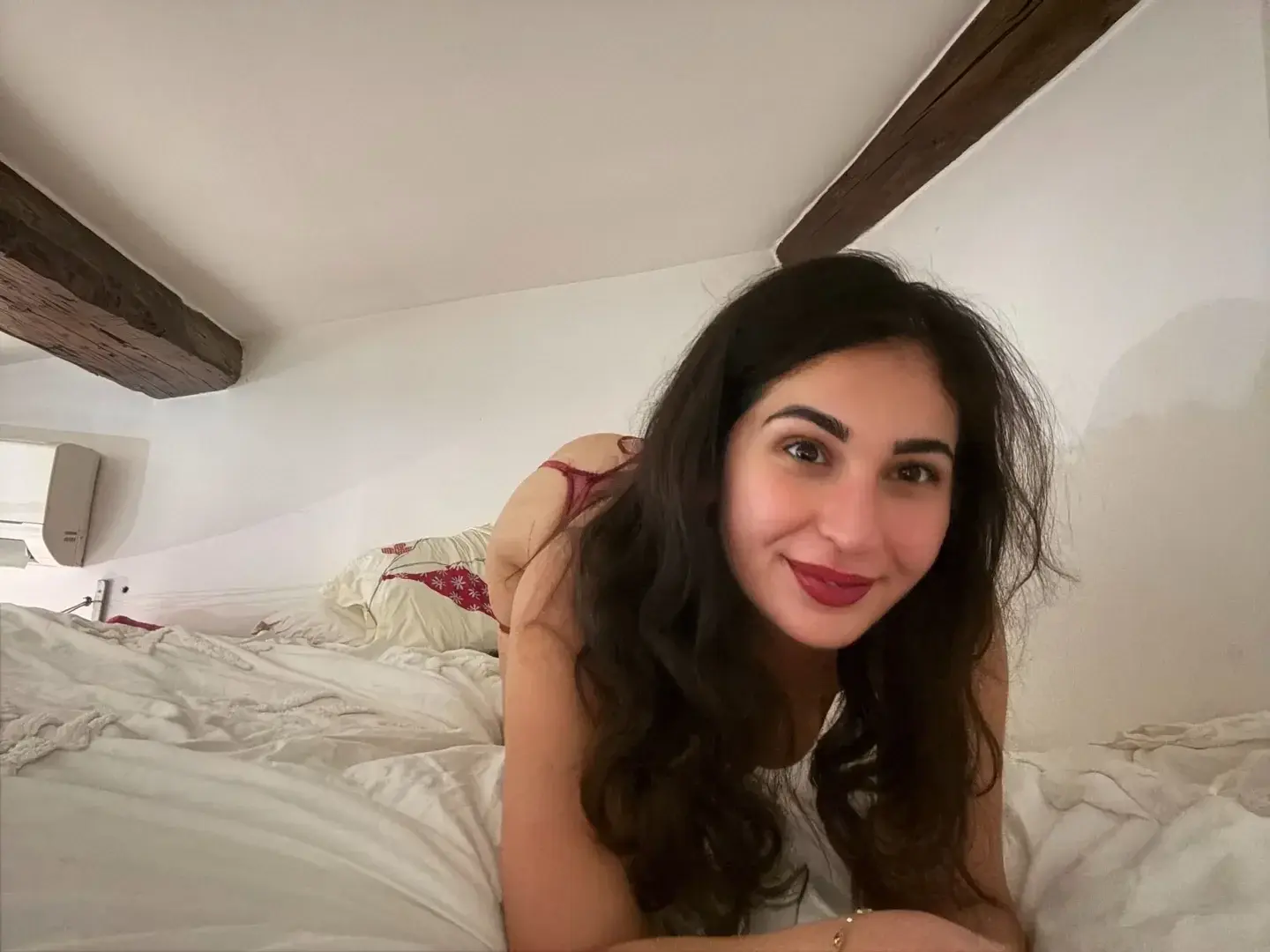 Rejoins moi 💕🌧️🌧️🌧️#lingerie #lingeriesexy #lingerielover #lingerievideo #lingeriemodel #sensuelle #sensualcontent #glamour #glamourshoot #adultcontent #feetforsale #sellfeet #feetcontentcreator #feetbusiness #exclusivefeet #customfeet #feetmarket #saintvalentin #valentinesday #valentinesgift #romanticcontent #eroticfashion #glamourfeet #sensualfeet #Paris #Lyon #Marseille #Nice #Cannes #Monaco #Toulouse #Bordeaux #Lille #Nantes #Rennes #Strasbourg #Montpellier #Grenoble #Annecy #Avignon #AixEnProvence #Dijon #Orléans #ClermontFerrand #Angers #LeHavre #Reims #SaintEtienne #Caen #Tours #Limoges #Perpignan #Metz #Besançon #Mulhouse #Rouen #Poitiers #Nancy #Bayonne #LaRochelle #Niort #Tarbes #Vannes #Aurillac #ChalonSurSaône #Albi #Cognac #Épinal #Valence #Carcassonne #Béziers #Blois #Angoulême #Chambéry #Arles #Sète #Valenciennes #Calais #Dunkerque #Évreux #Montluçon #Pau #Perigueux #Brive #SaintBrieuc #Montauban #Dax #Gap #SalonDeProvence #Vichy #Cherbourg #Lannion #Issoire #L’IsleSurLaSorgue #glamourshoot #glamourfeet #feetlover #feetfetish #sensualmodel #sensualvideo