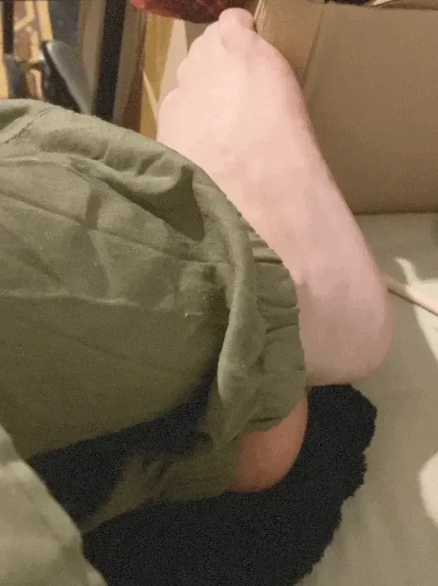Tu es fetichiste des pieds ? Viens en mp abonne toi